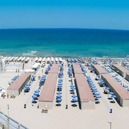 Appartamento Di Fronte Al Mare By Apulia Accommodation Bari Kültér fotó