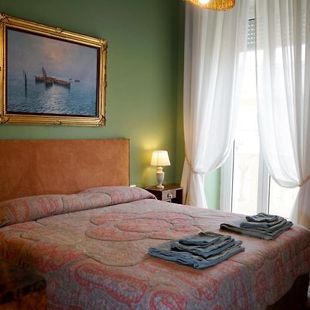 Appartamento Di Fronte Al Mare By Apulia Accommodation Bari Kültér fotó