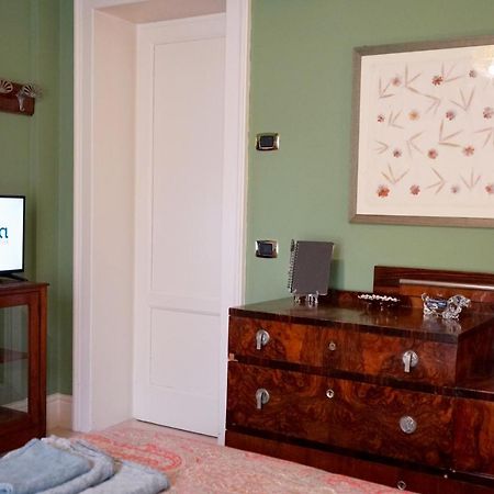 Appartamento Di Fronte Al Mare By Apulia Accommodation Bari Kültér fotó