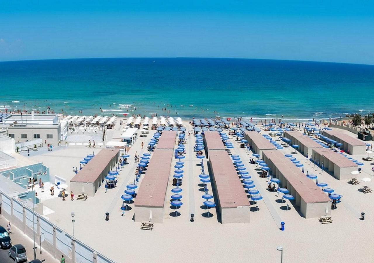 Appartamento Di Fronte Al Mare By Apulia Accommodation Bari Kültér fotó